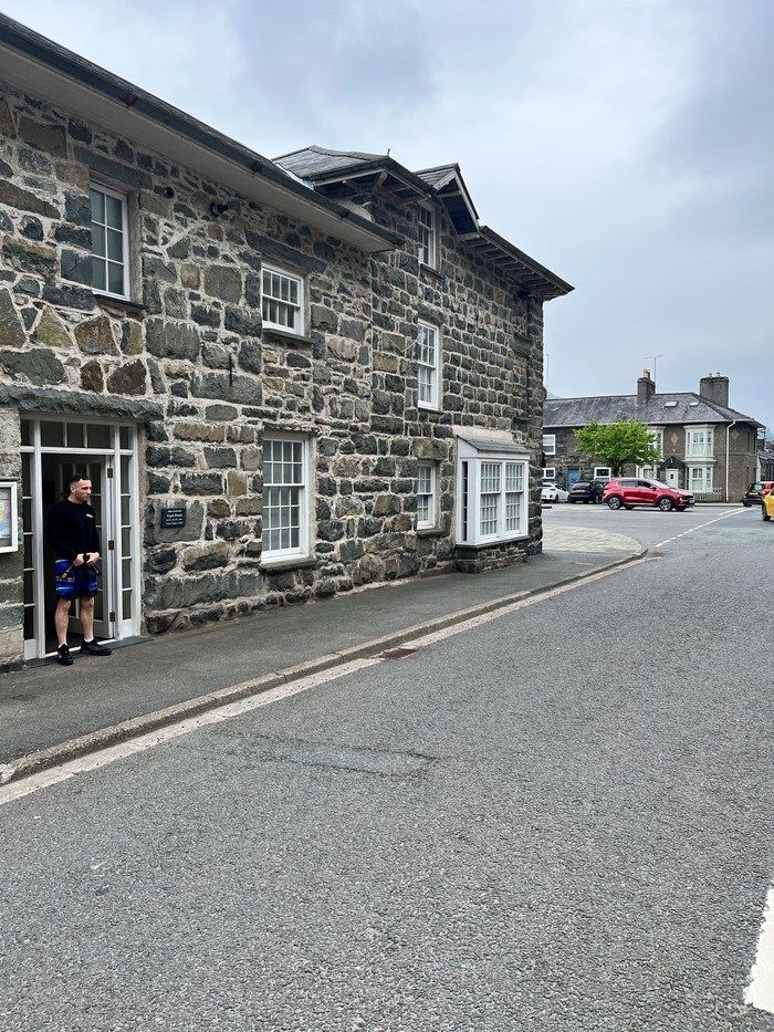 FIND OUR HABIT FITNESS CLASSES IN PORTHMADOG